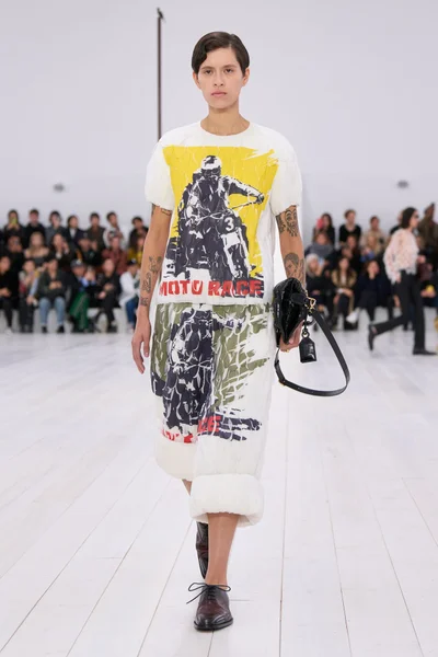 Look 8